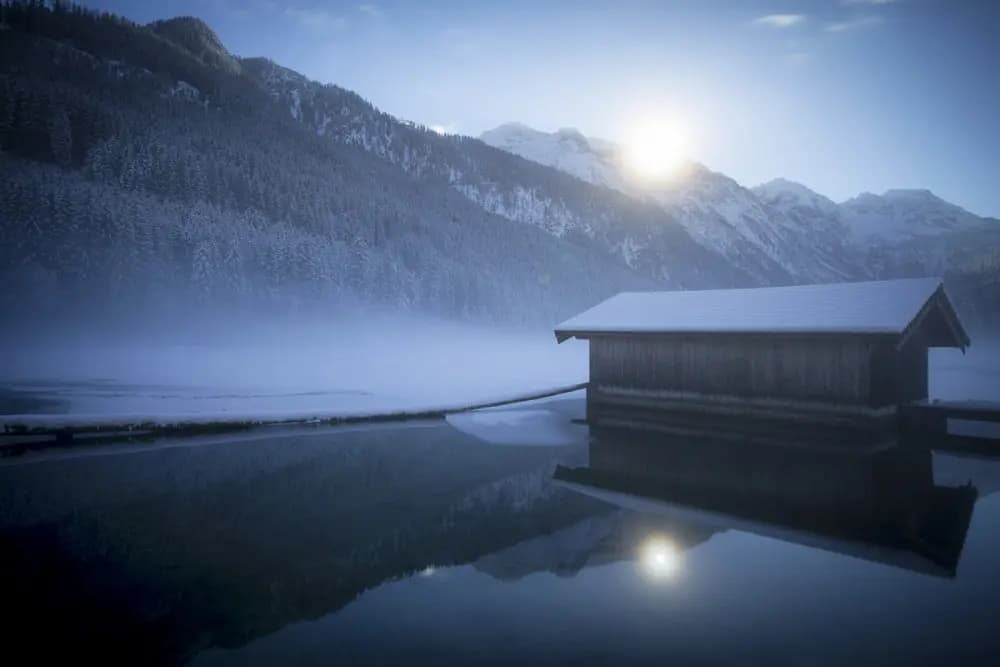 Photo by Sebastian Grundgeir