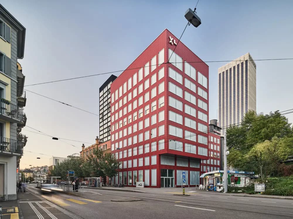 Photo by Sebastian Grundgeir