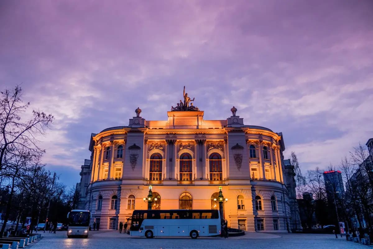 Photo by Andras Barta